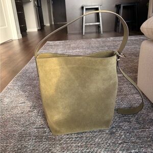Madewell Essentials Suede Bucket Bag